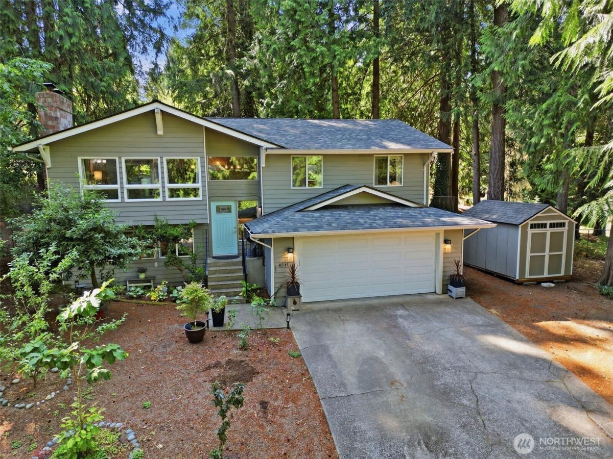 MLS #NWM2548845 image #0
