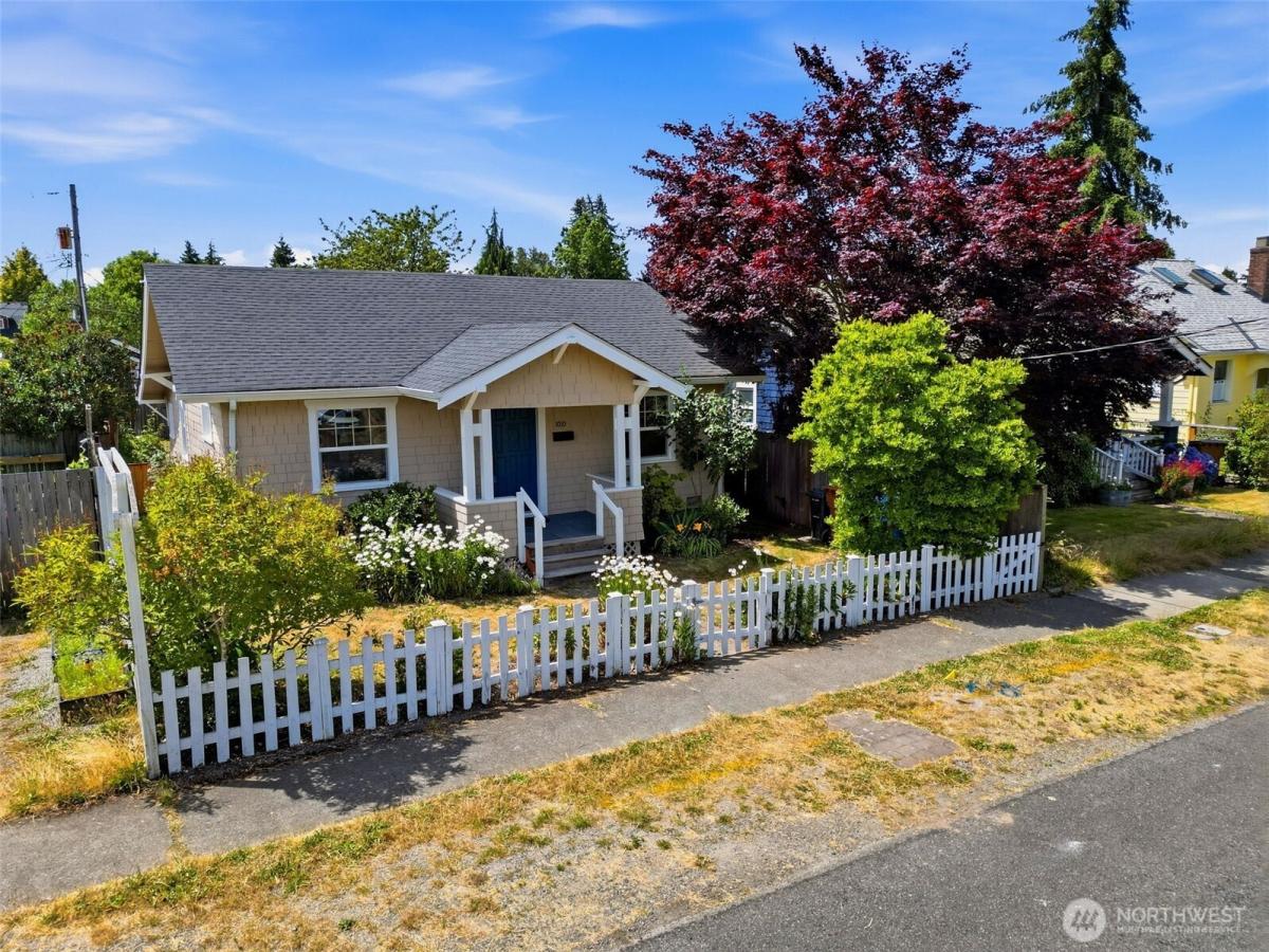 MLS #NWM2549497 image #0