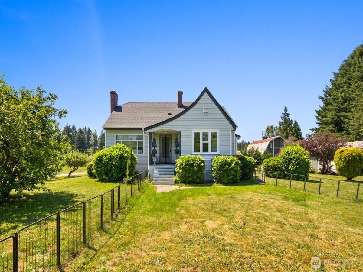 MLS #NWM2549744 image #0