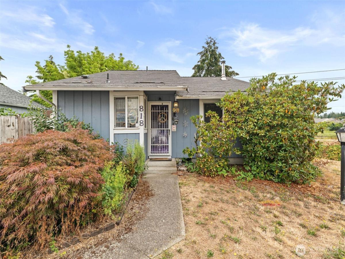 MLS #NWM2550252 image #0