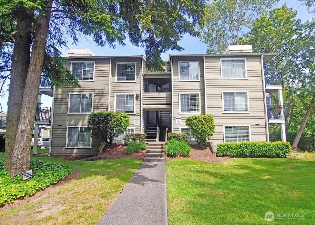 MLS #NWM2550287 image #0