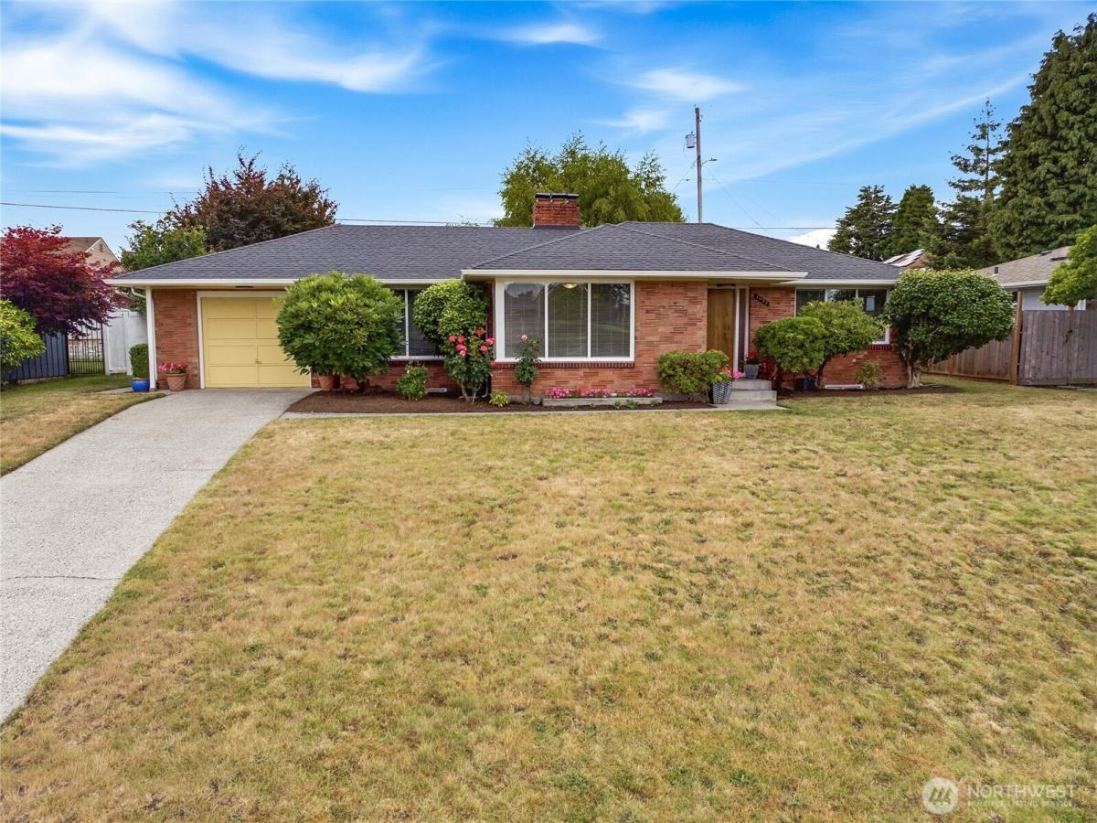 MLS #NWM2550289 image #0