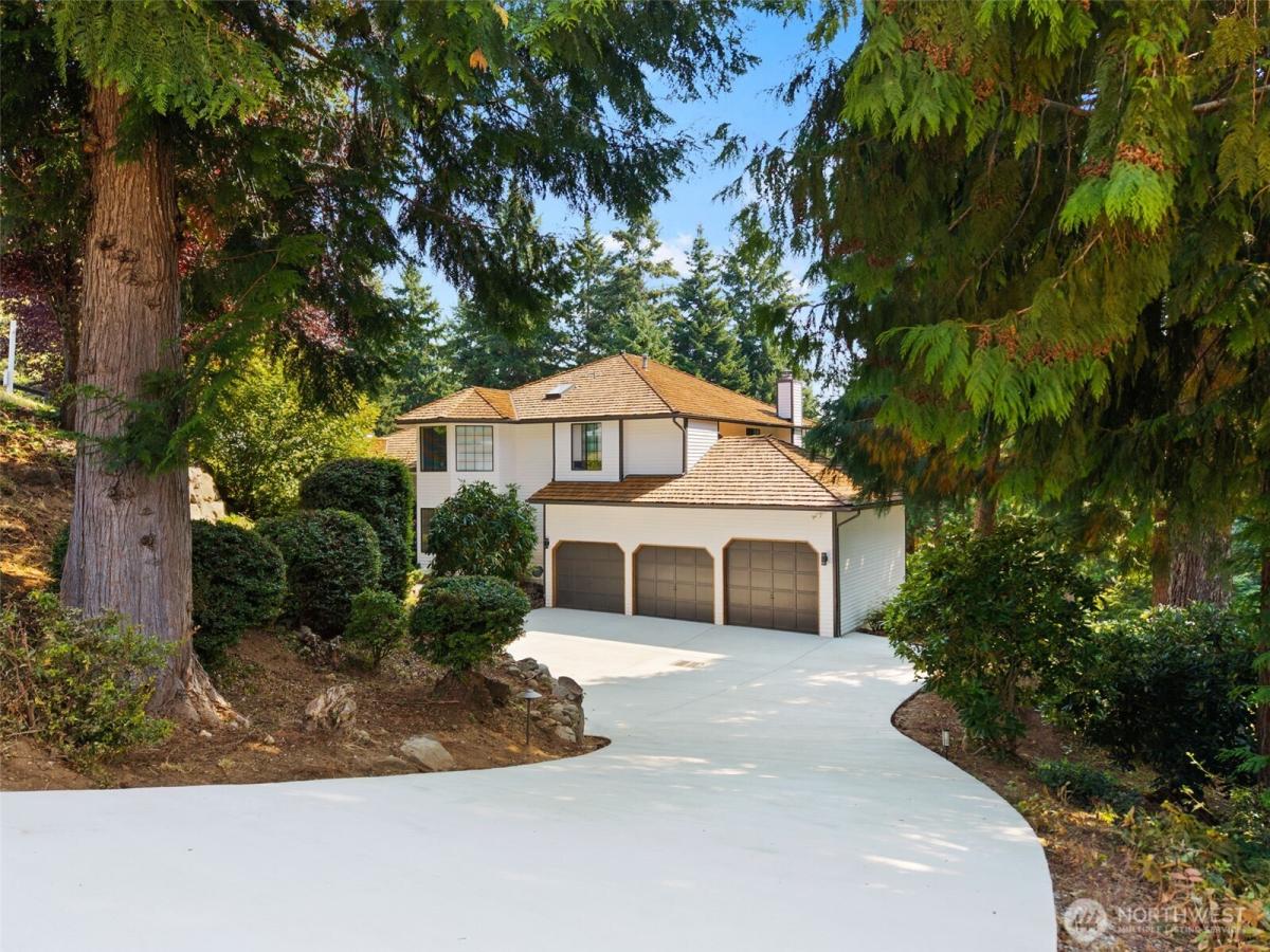 MLS #NWM2550324 image #0