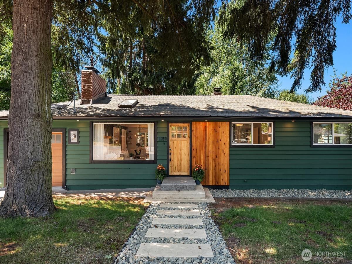 MLS #NWM2550787 image #0