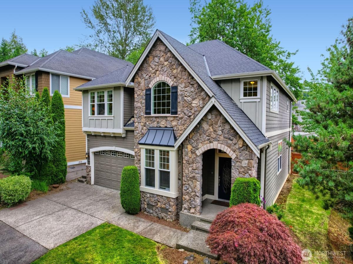 MLS #NWM2550806 image #0