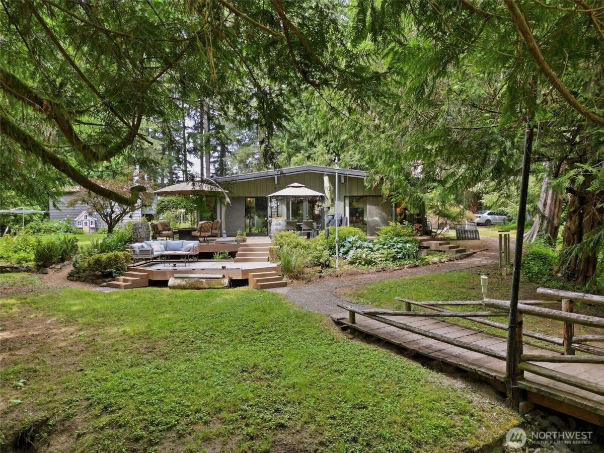 MLS #NWM2550903 image #0