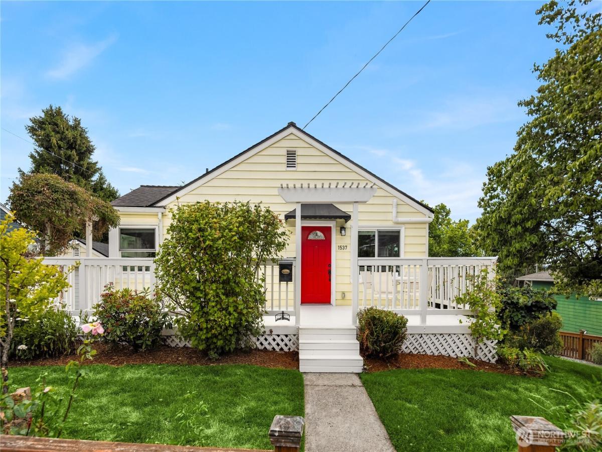 MLS #NWM2551174 image #0
