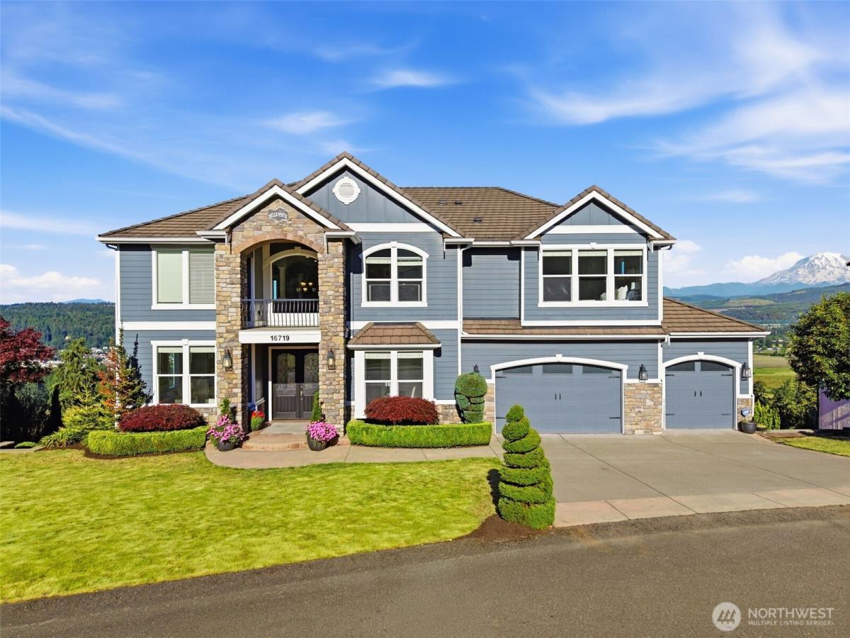 MLS #NWM2551208 image #0