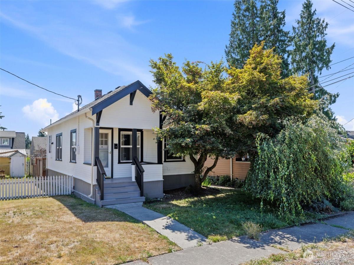 MLS #NWM2551384 image #0
