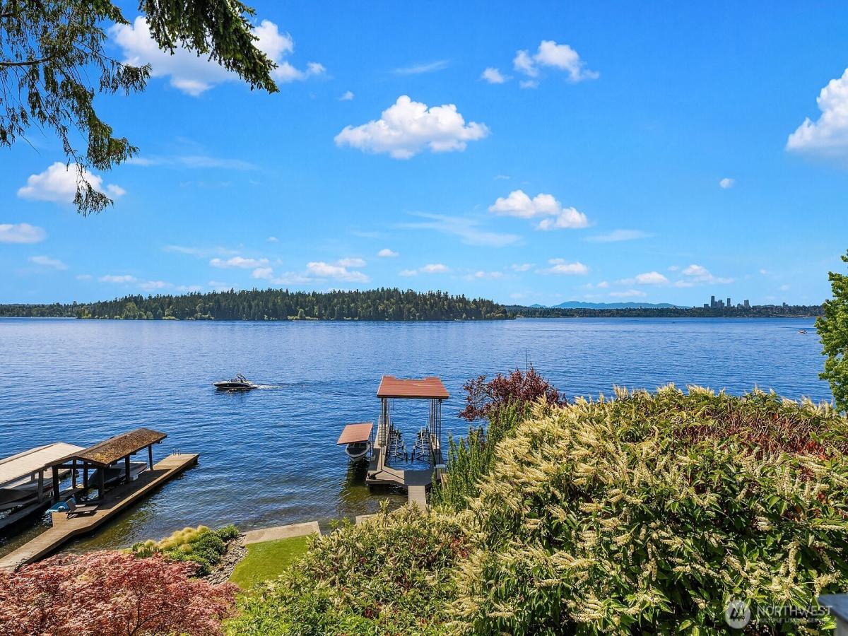 MLS #NWM2551386 image #0