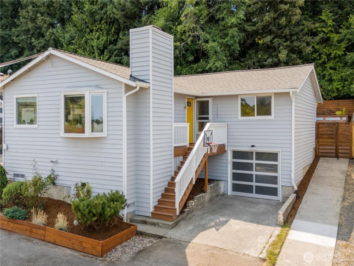 MLS #NWM2551556 image #0