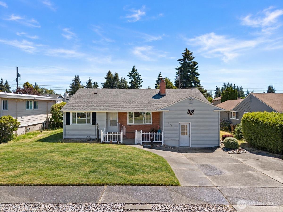 MLS #NWM2551592 image #0