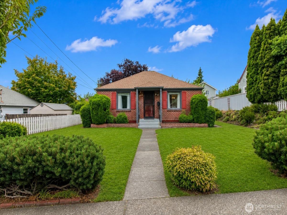 MLS #NWM2551701 image #0
