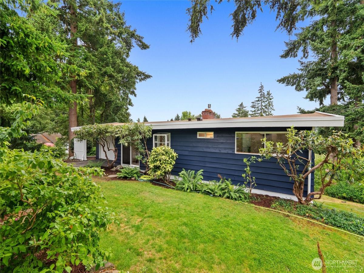 MLS #NWM2551732 image #0