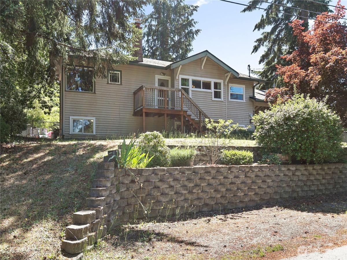 MLS #NWM2551762 image #0