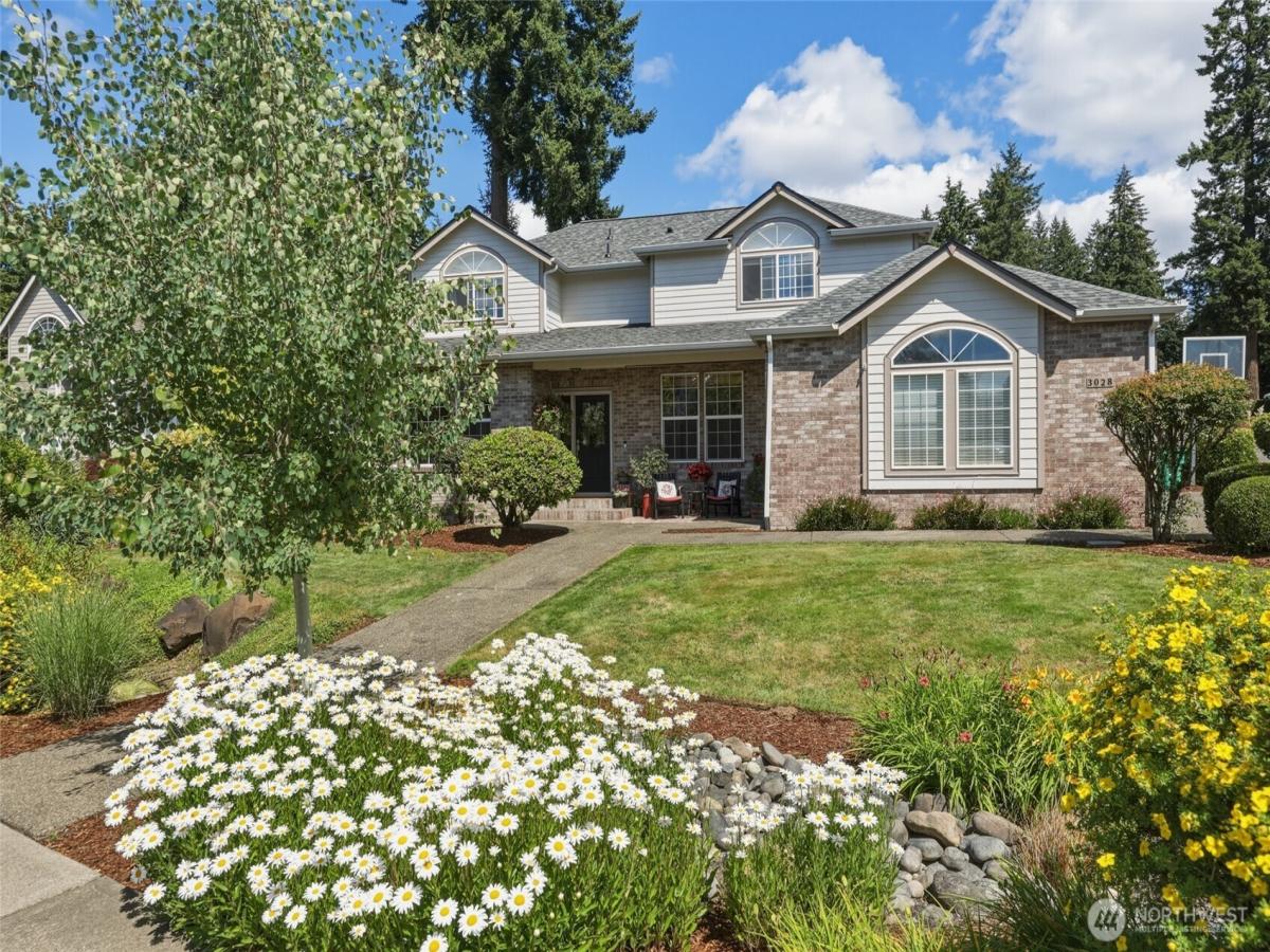 MLS #NWM2552201 image #0