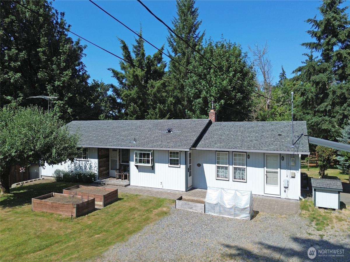 MLS #NWM2552465 image #0