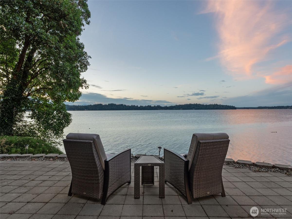 MLS #NWM2552545 image #0