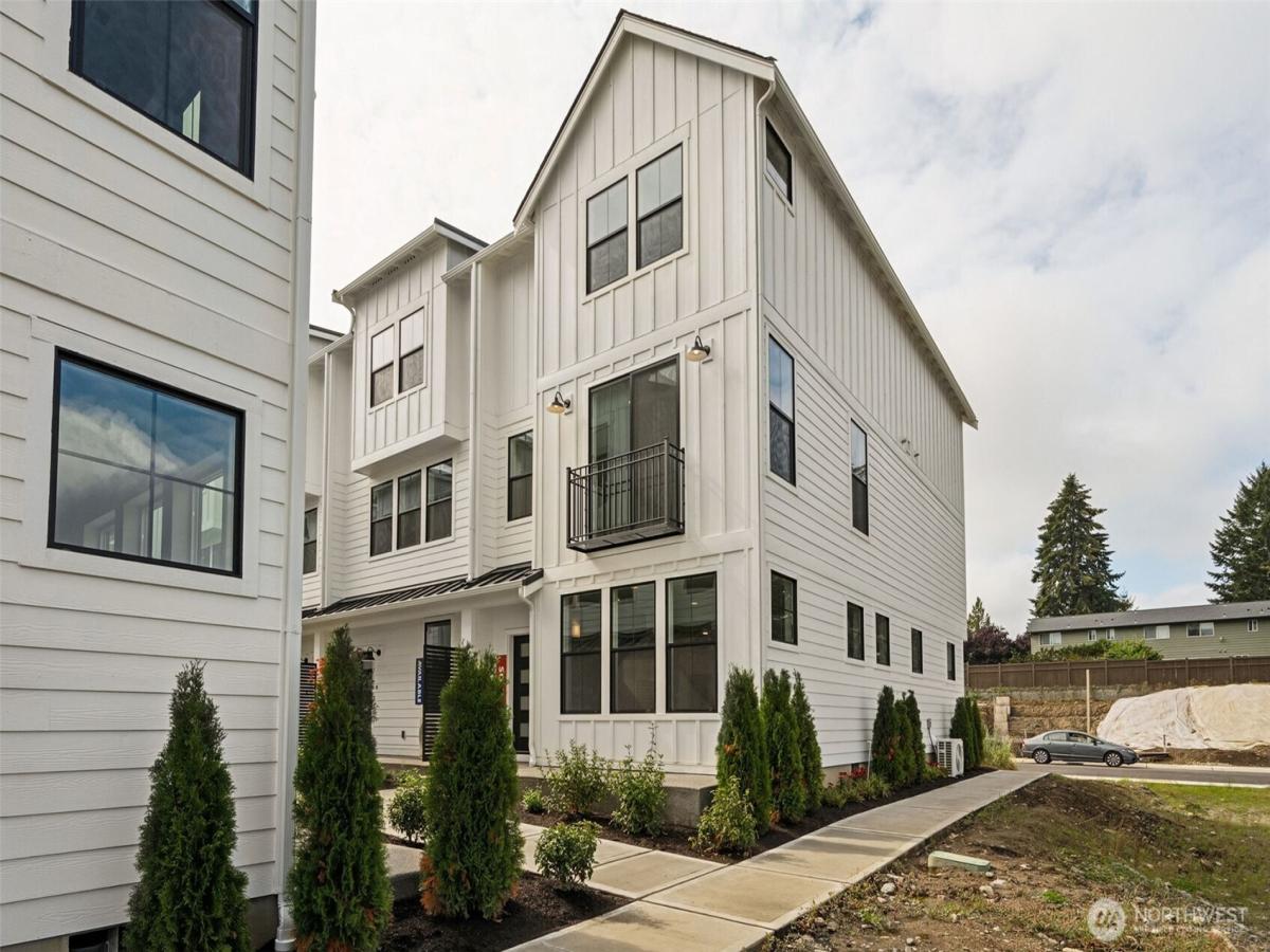 MLS #NWM2552986 image #0