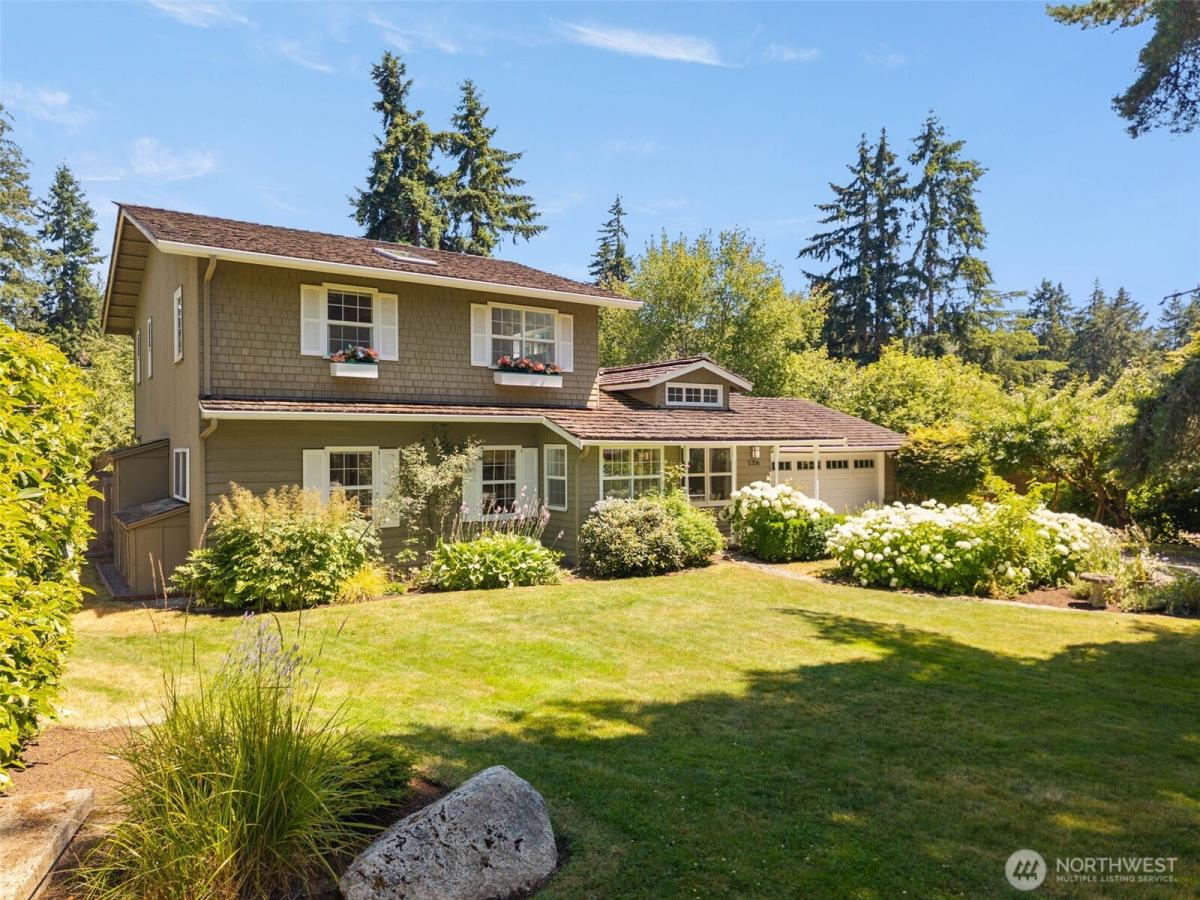 MLS #NWM2553021 image #0