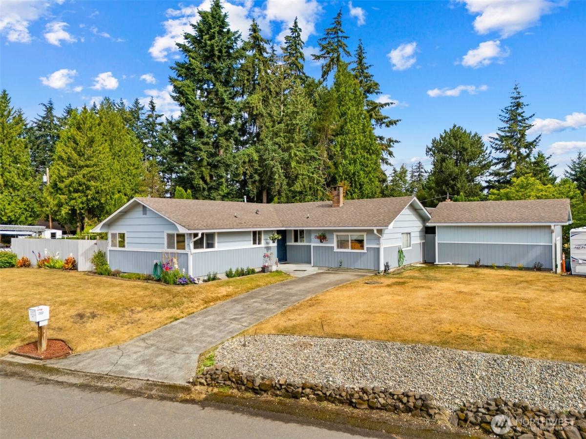 MLS #NWM2553349 image #0