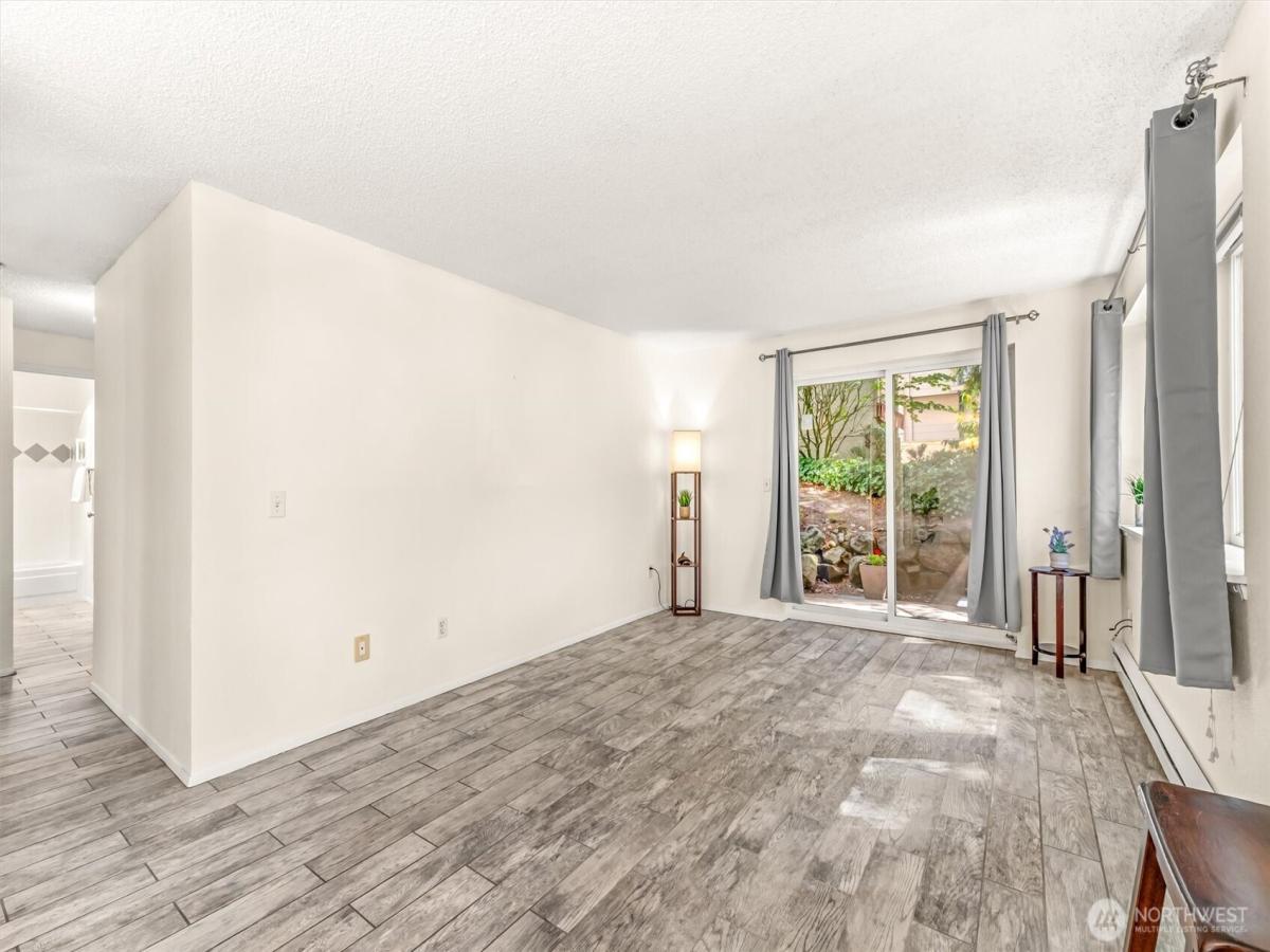 MLS #NWM2553588 image #0