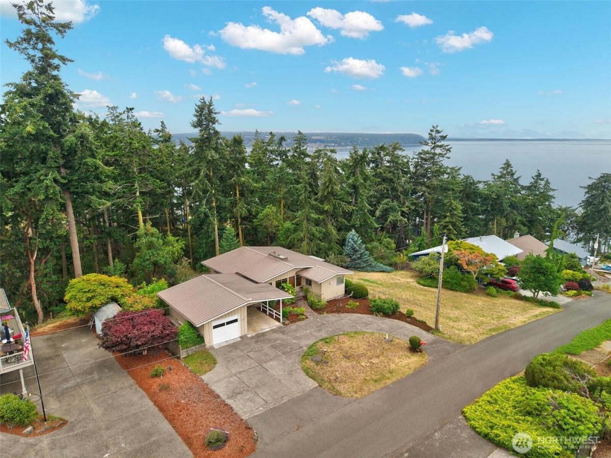 MLS #NWM2553634 image #0