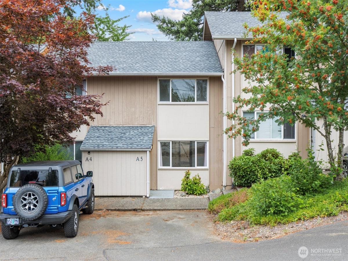 MLS #NWM2554394 image #0
