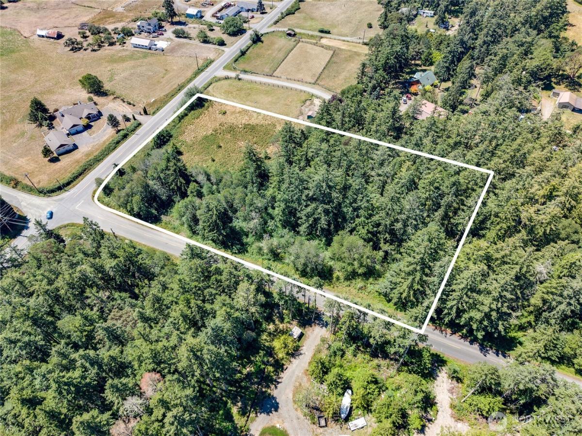 MLS #NWM2554412 image #0
