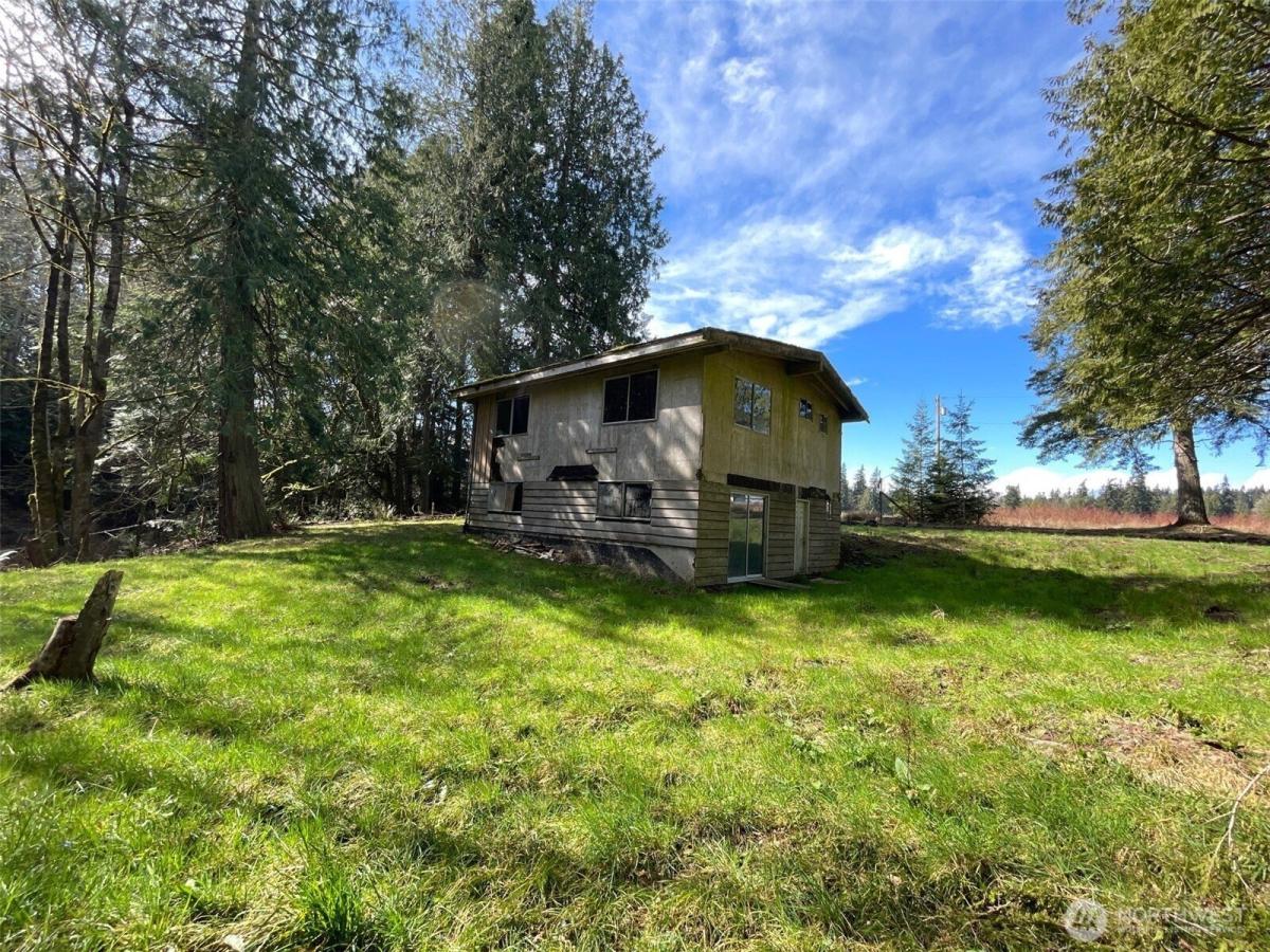 MLS #NWM2554457 image #0