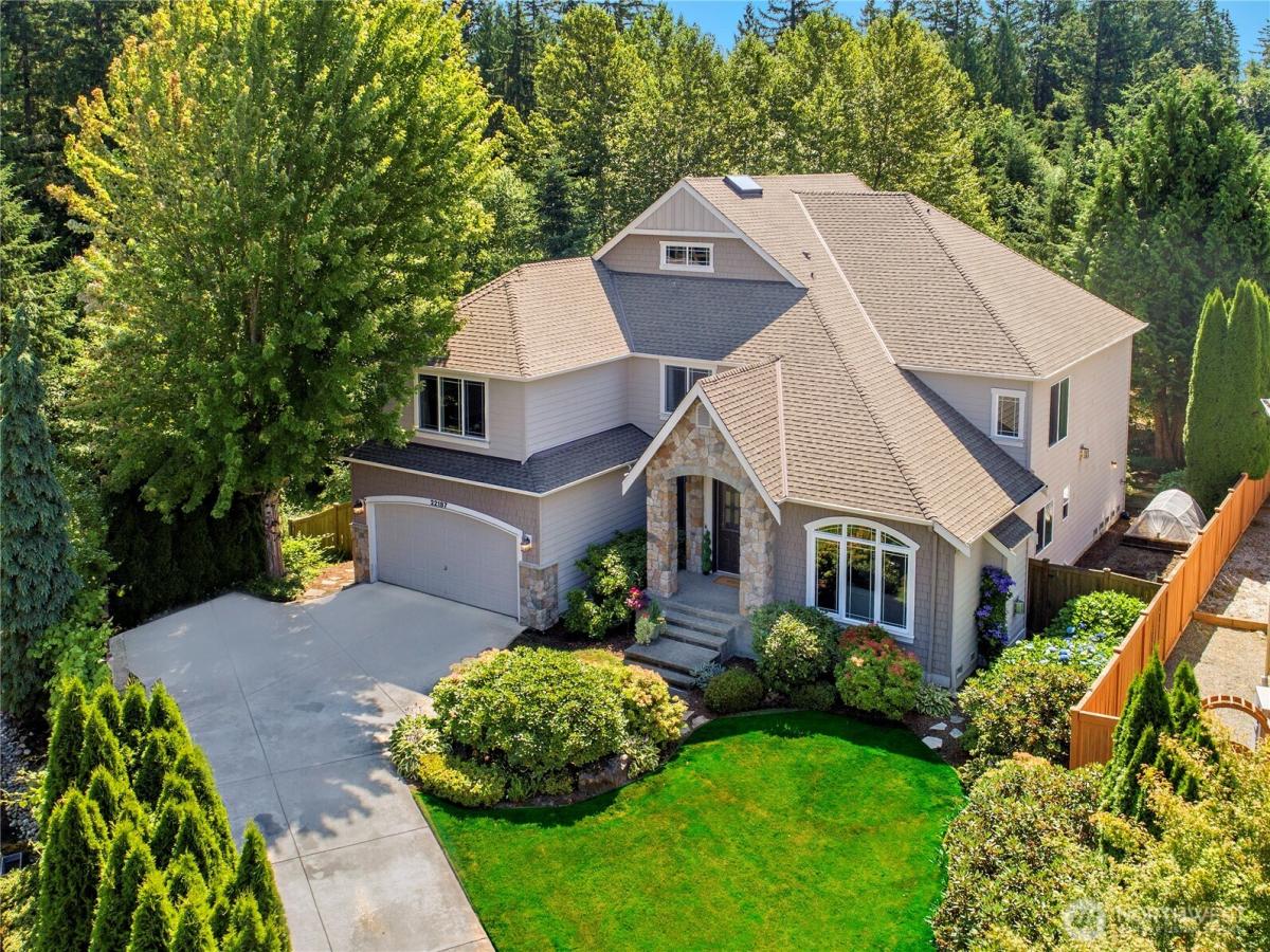 MLS #NWM2554586 image #0
