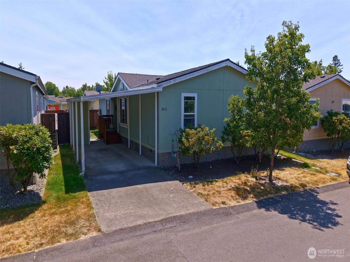 MLS #NWM2554716 image #0