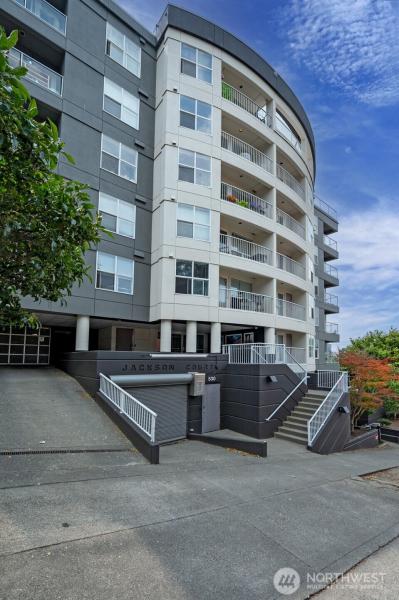 MLS #NWM2554746 image #0
