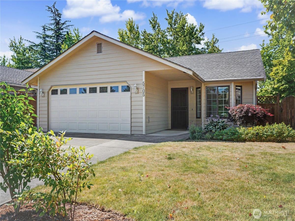 MLS #NWM2554752 image #0