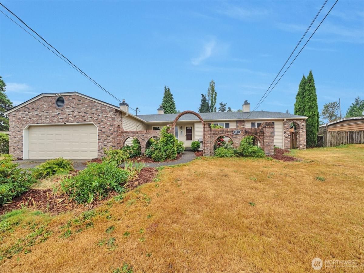 MLS #NWM2554945 image #0