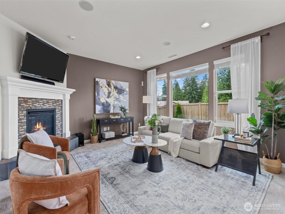 MLS #NWM2555096 image #0