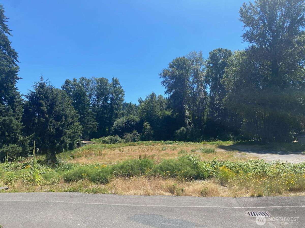 MLS #NWM2555135 image #0