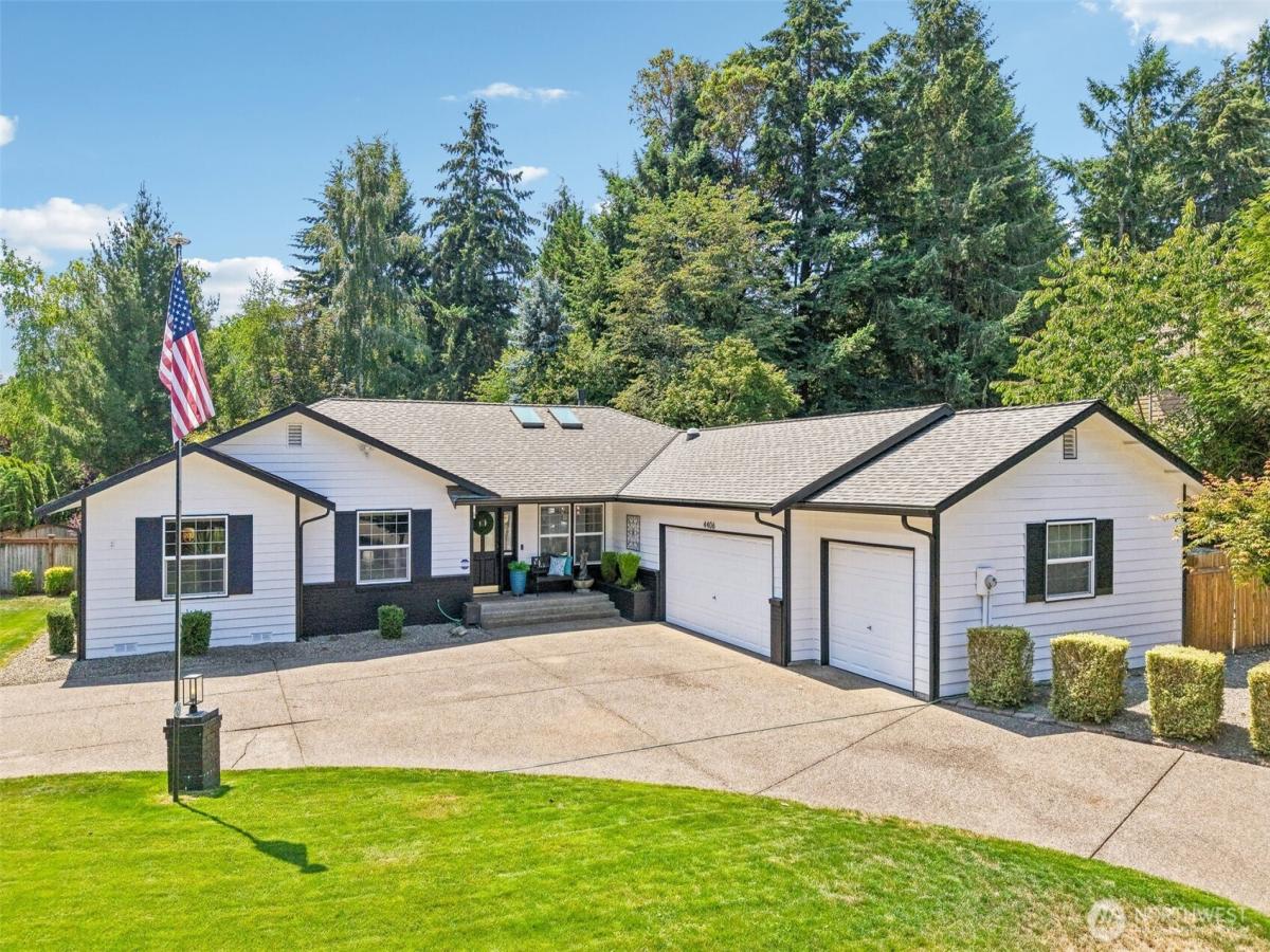 MLS #NWM2555336 image #0