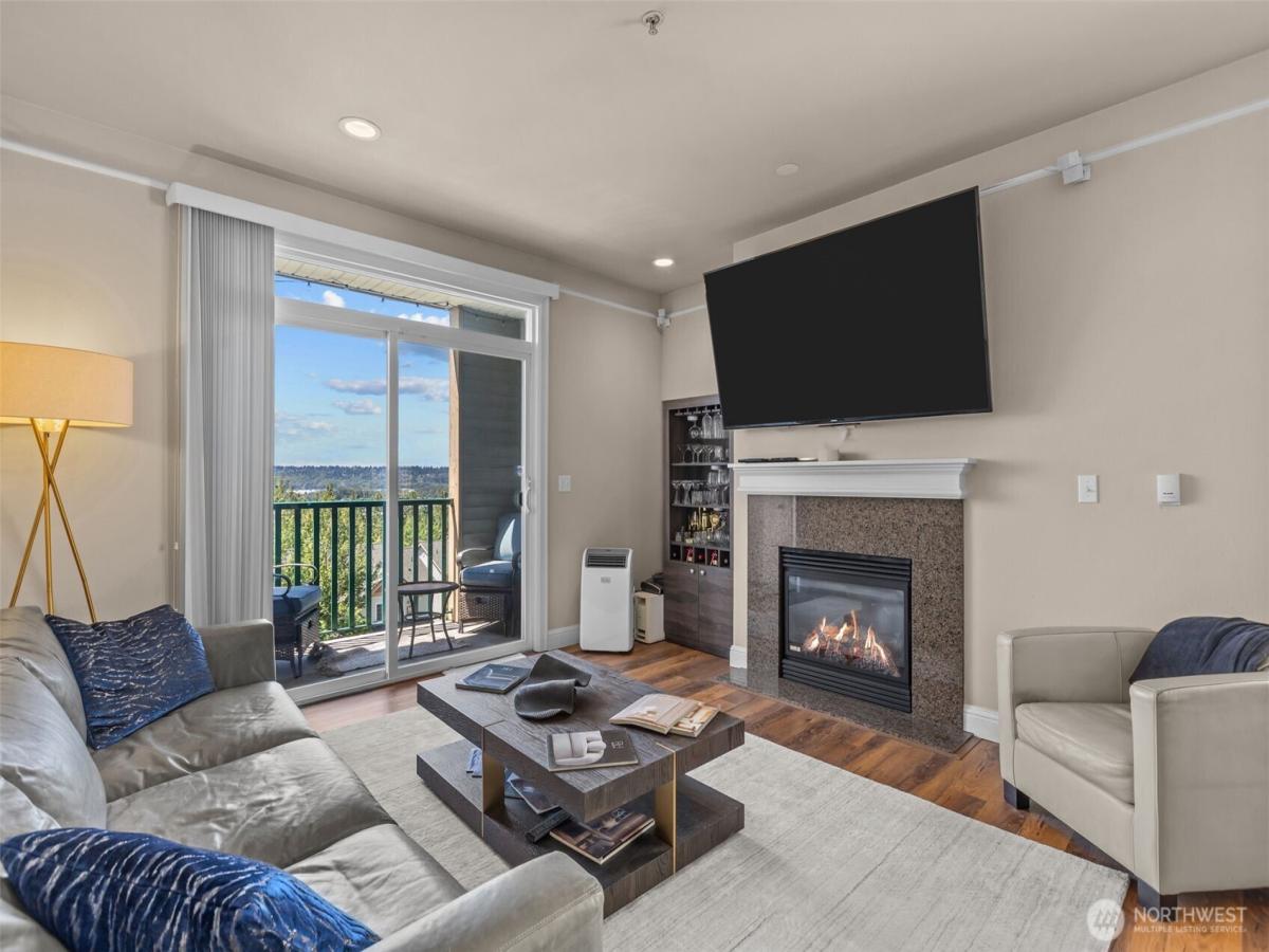 MLS #NWM2555356 image #0
