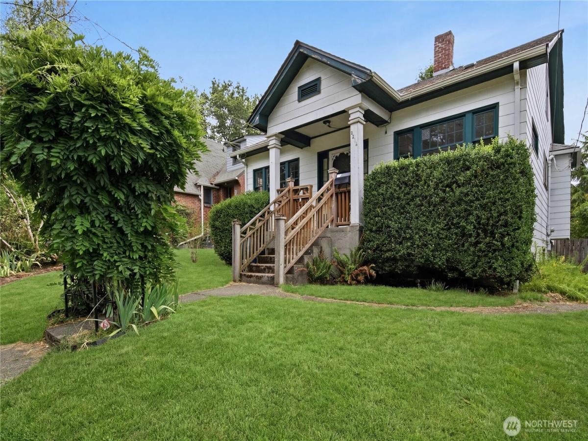 MLS #NWM2555518 image #0