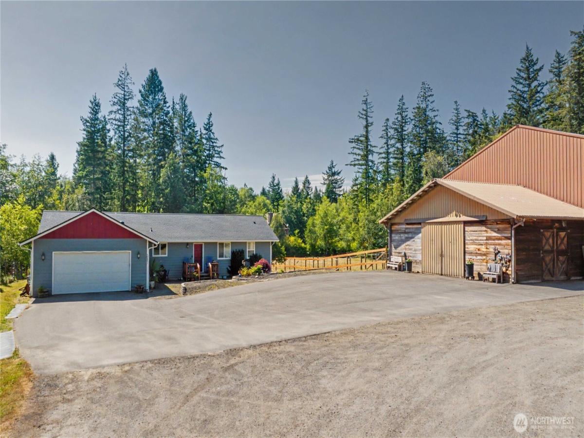 MLS #NWM2555675 image #0