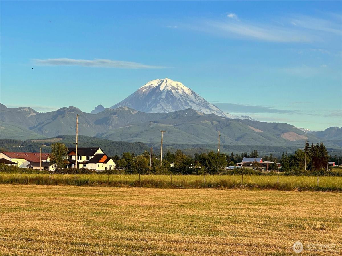 MLS #NWM2555687 image #0