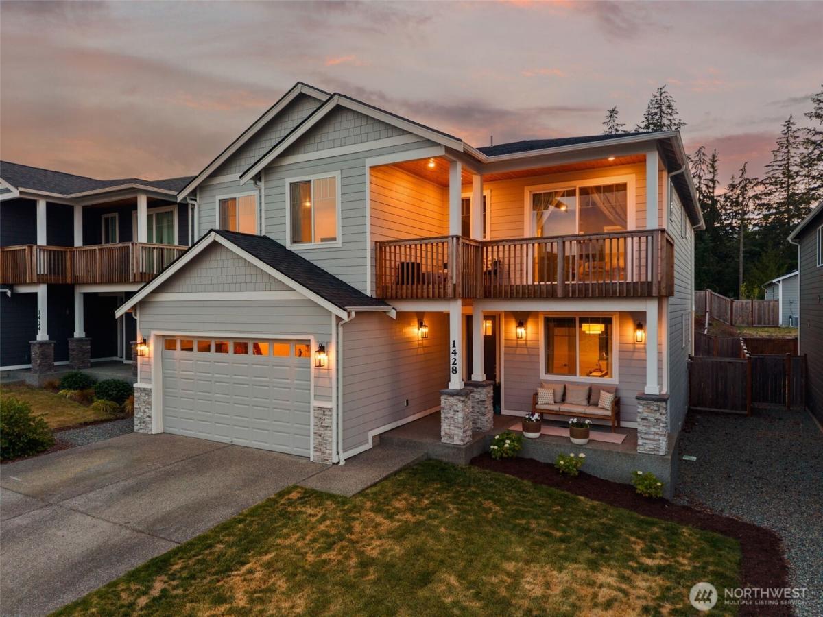 MLS #NWM2555844 image #0