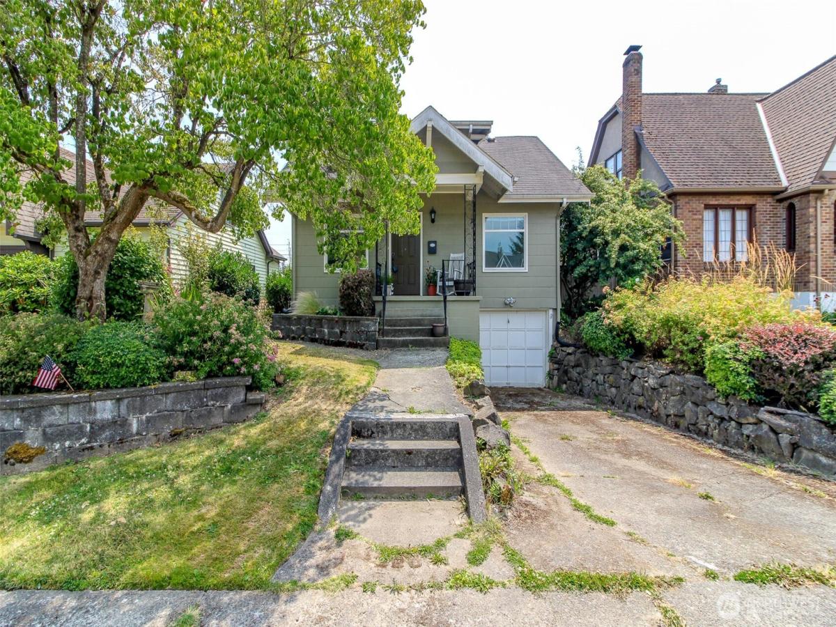 MLS #NWM2555896 image #0
