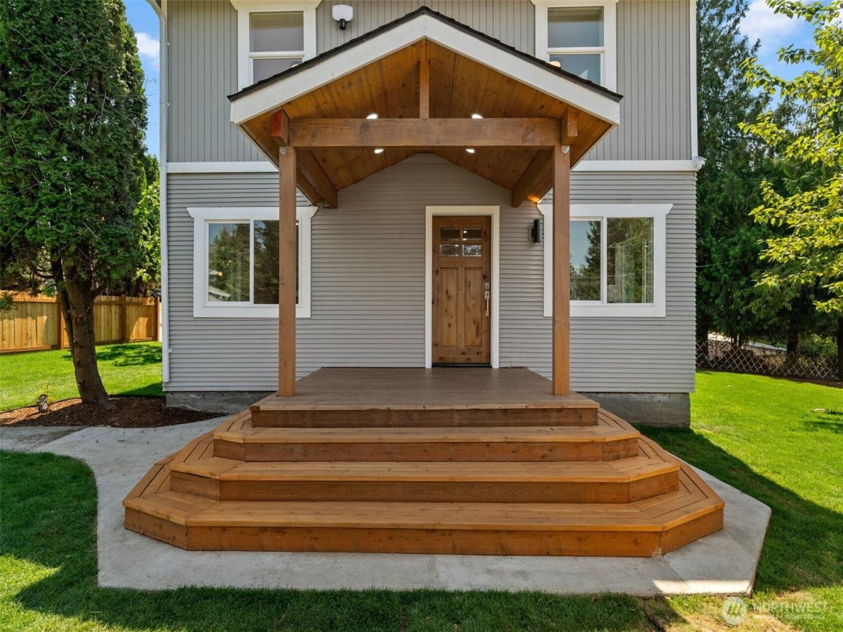 MLS #NWM2555911 image #0