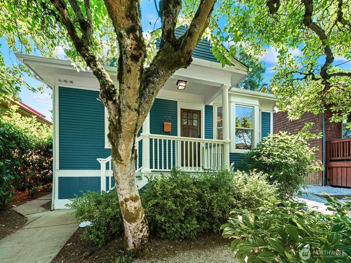 MLS #NWM2555988 image #0