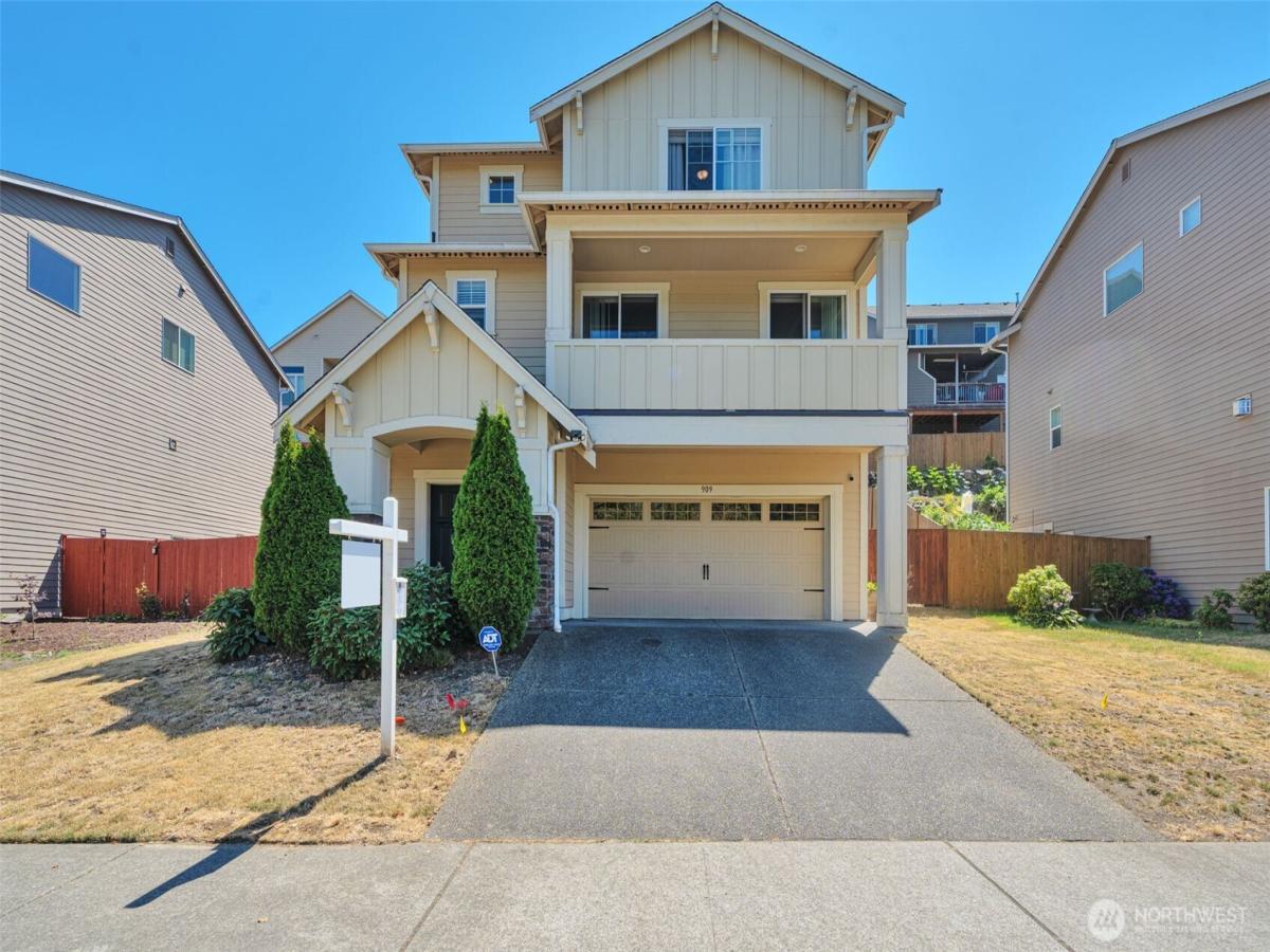 MLS #NWM2556302 image #0
