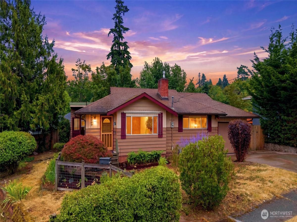 MLS #NWM2556345 image #0
