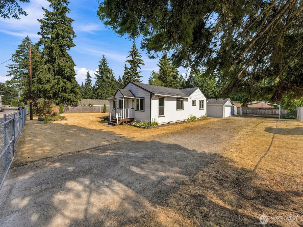 MLS #NWM2556395 image #0