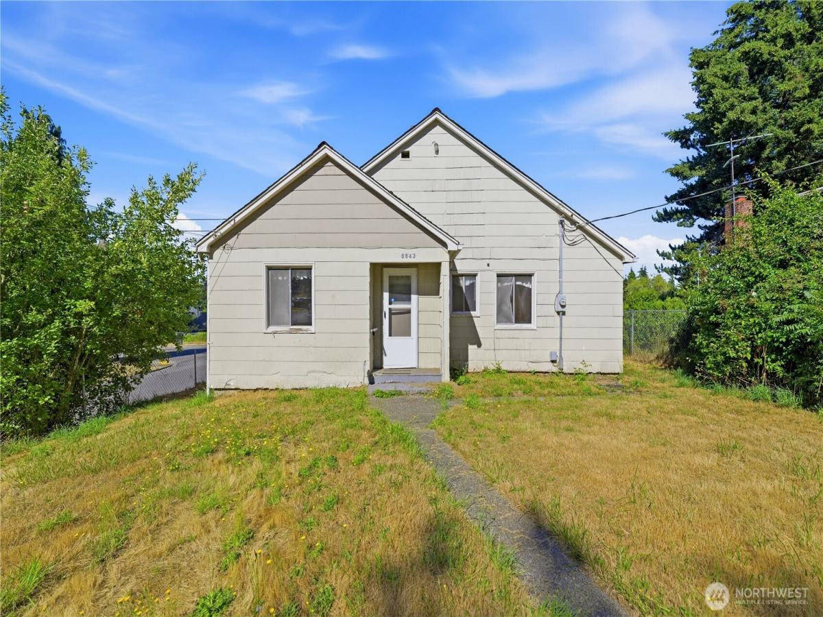 MLS #NWM2556644 image #0
